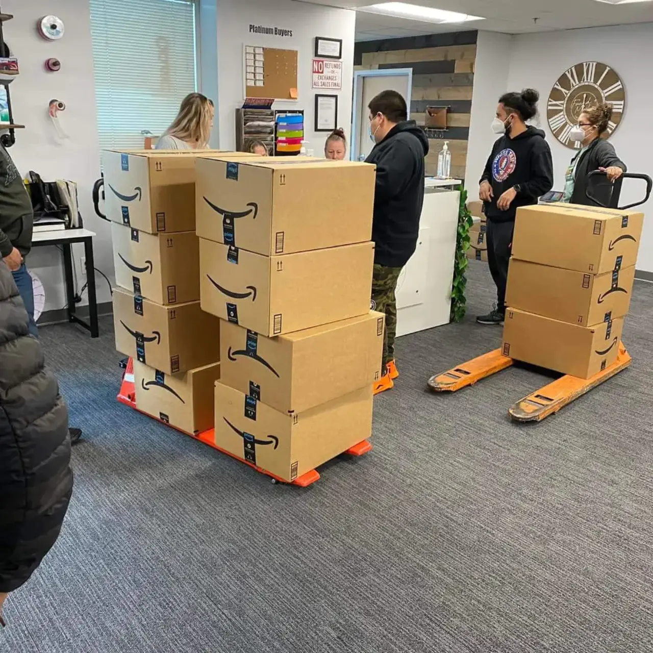 🎁2025 Amazon Warehouse Return Pallets📱💻🎮 - Last Chance to Order