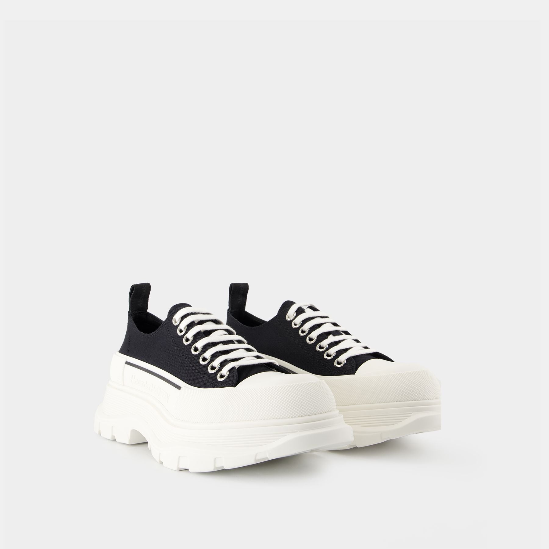 Tread Slick Sneakers - Alexander McQueen - Canvas - Black