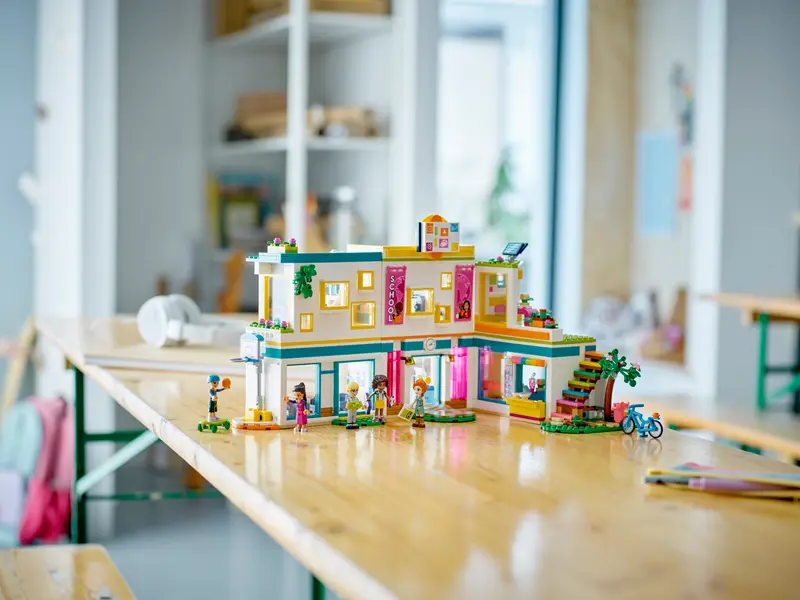 Heartlake International School