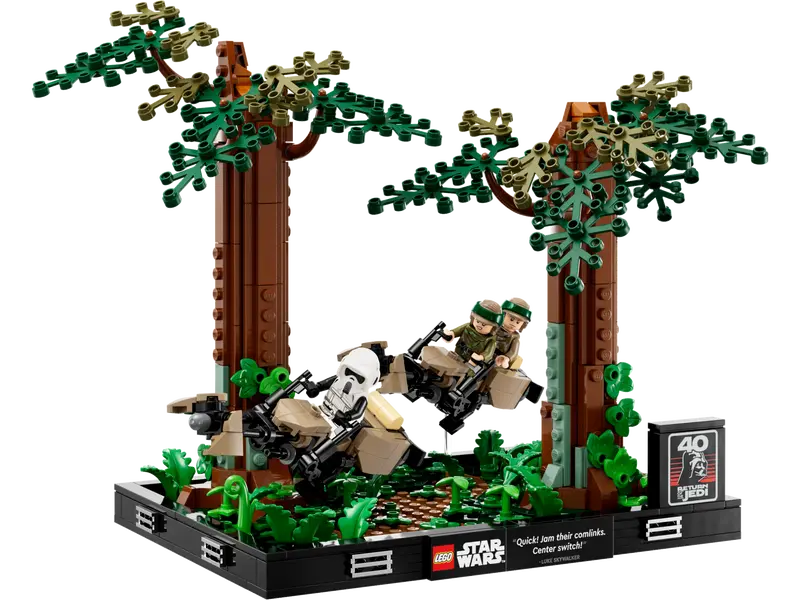 Endor™ Speeder Chase Diorama