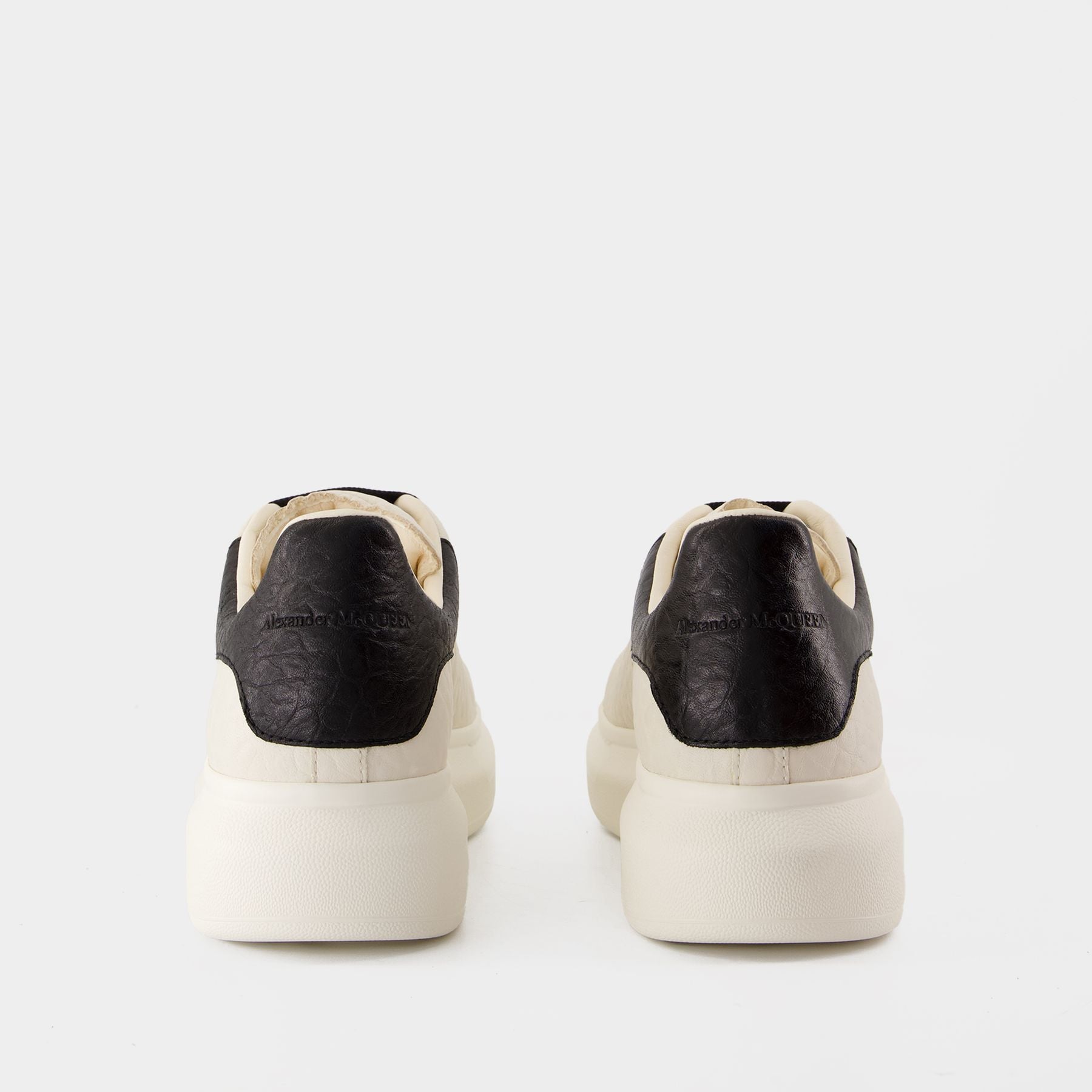 Sneakers Oversized - Alexander McQueen - Leather - White